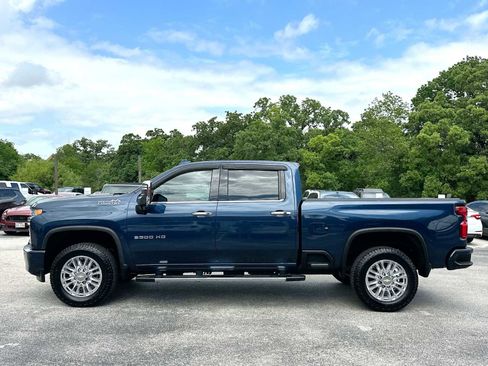 Used 2023 Chevrolet Silverado 3500 High Country image 12