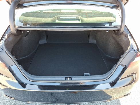 Used 2024 Toyota Camry SE FWD image 29