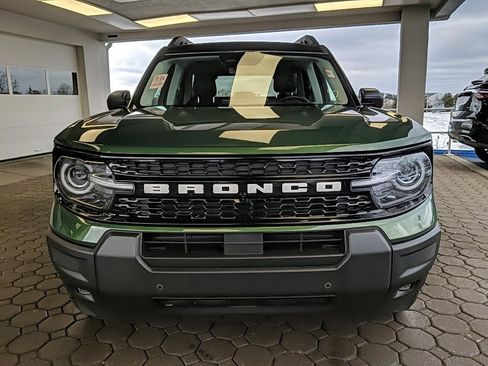 Used 2025 Ford Bronco Sport Outer Banks w/ Outer Banks Tech Package+ image 2