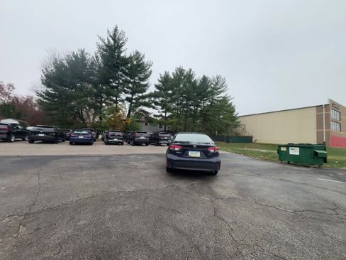 Used 2025 Toyota Corolla LE image 16