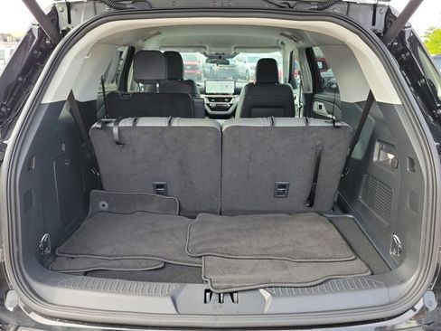 Used 2025 Ford Explorer Active w/ Active Comfort Package AWD/4WD image 27
