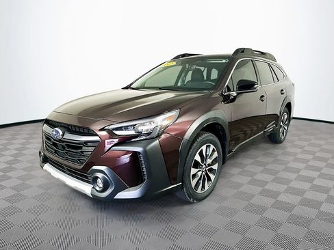 Certified 2025 Subaru Outback Limited AWD/4WD image 5