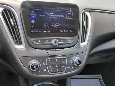 Used 2024 Chevrolet Malibu LT FWD image 17