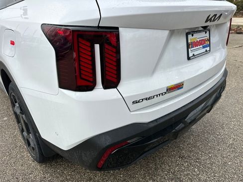 New 2026 Kia Sorento SX image 38