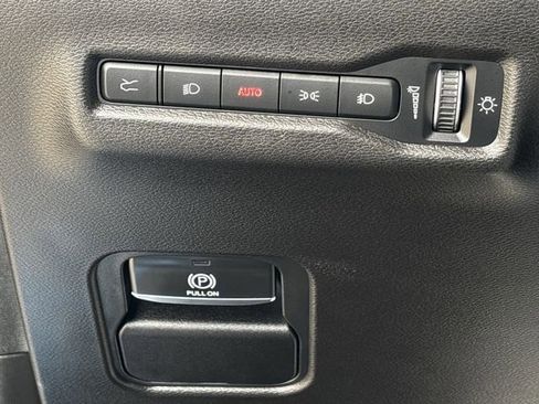 Used 2025 Jeep Wagoneer S Limited image 28