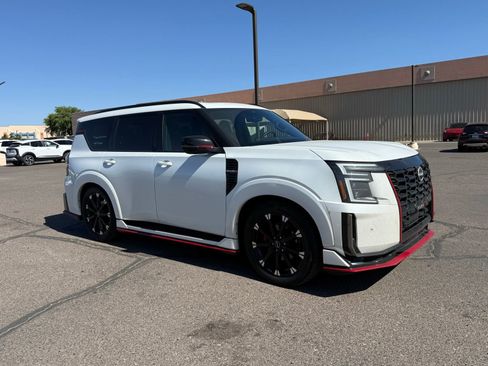 Used 2026 Nissan Armada NISMO AWD/4WD image 3