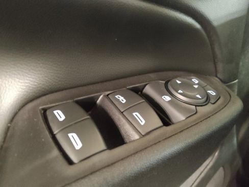 Used 2019 Chevrolet Equinox LT FWD image 27