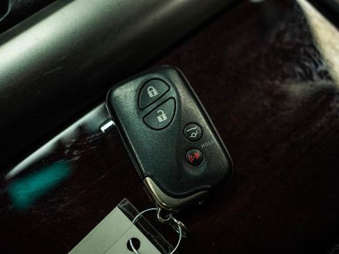 Used 2018 Lexus GX 460 image 23