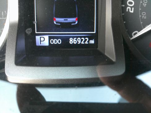 Used 2021 Toyota Tacoma SR5 image 37