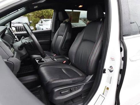 Used 2025 Honda Odyssey Sport-L image 22