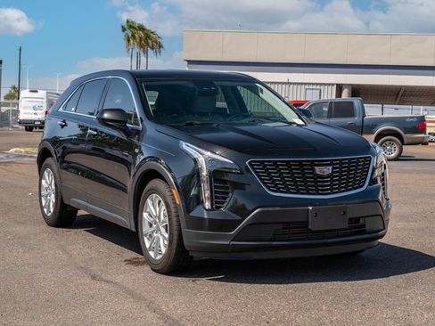 Used 2020 Cadillac XT4 Luxury FWD image 1