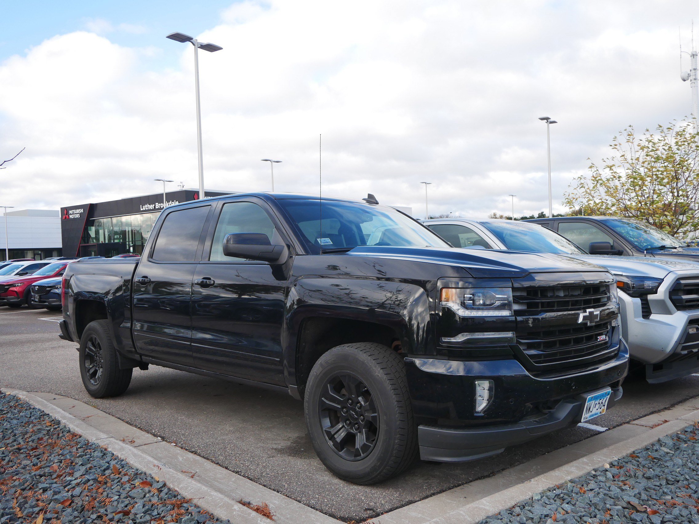 Used 2016 Chevrolet Silverado 1500 LTZ Z71 w/ LTZ Plus Package AWD/4WD image 1