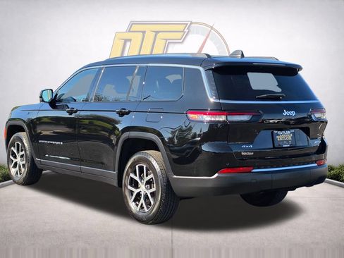 Used 2023 Jeep Grand Cherokee L Limited AWD/4WD image 7