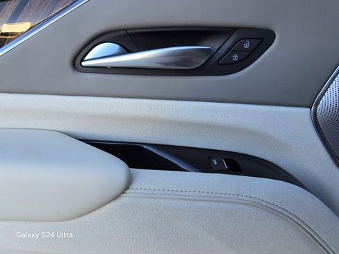 Used 2023 Cadillac Escalade Sport Platinum image 17