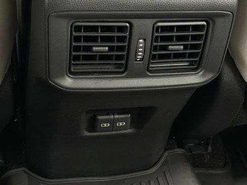 Used 2023 Toyota RAV4 XLE Premium FWD image 24