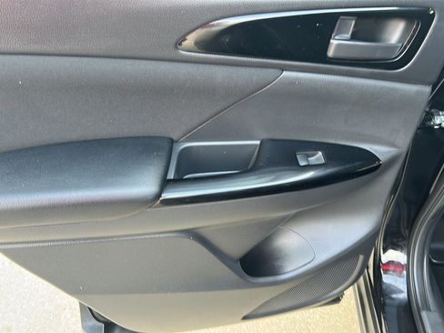 Used 2024 Mitsubishi Eclipse Cross LE image 27