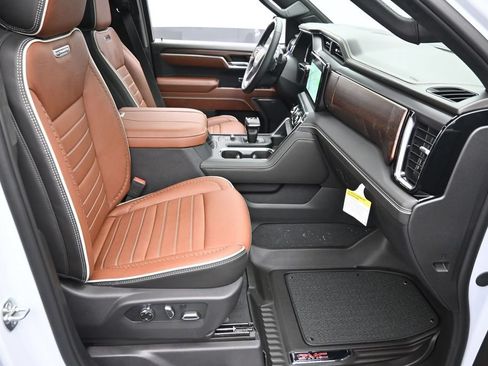 New 2026 GMC Sierra 1500 Denali Ultimate AWD/4WD image 9