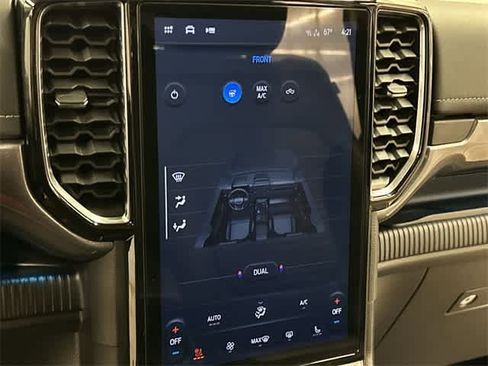 Used 2024 Ford Ranger Lariat w/ Trailer Tow Package image 15