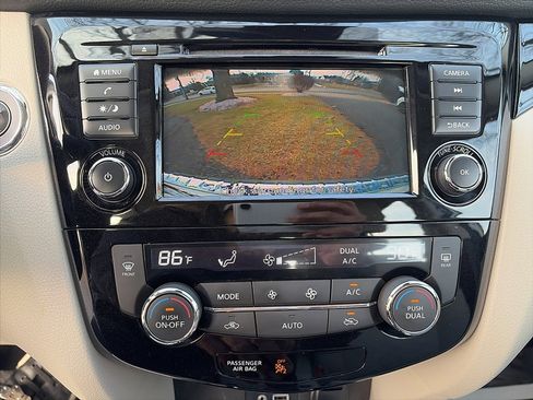 Used 2022 Nissan Rogue Sport SV image 20