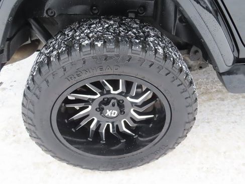 Used 2020 Jeep Wrangler Unlimited Sahara w/ Cold Weather Group image 13