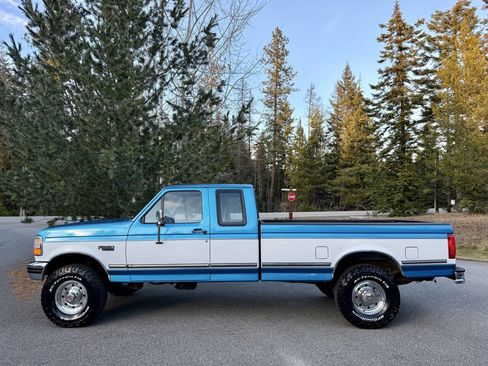 Used 1994 Ford F250 XLT image 11