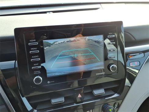 Used 2023 Toyota Camry LE image 16