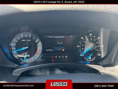 Used 2017 Ford Expedition XLT image 29