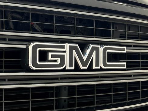 Used 2019 GMC Yukon XL SLT w/ Graphite Performance Edition AWD/4WD image 46