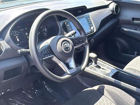 Used 2021 Nissan Kicks SV FWD image 19