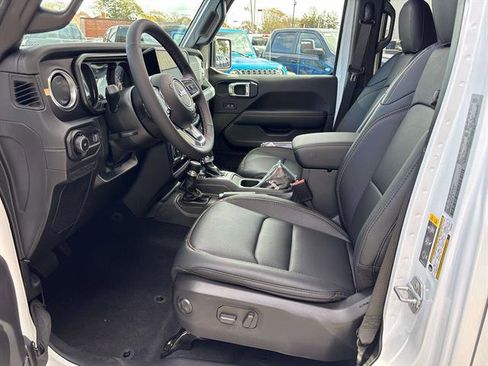 New 2026 Jeep Wrangler Unlimited Sahara image 9