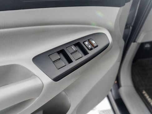 Used 2014 Toyota Tacoma 4x4 Double Cab w/ TRD Sport Package image 22