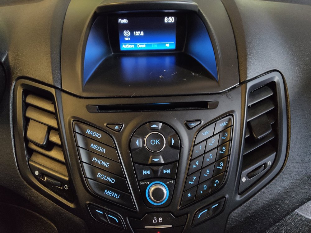 Used 2018 Ford Fiesta SE FWD image 25