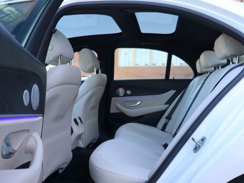Used 2019 Mercedes-Benz E 300 4MATIC w/ Premium 1 Package image 14