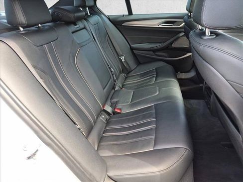 Used 2019 BMW 530e w/ M Sport Package RWD image 21