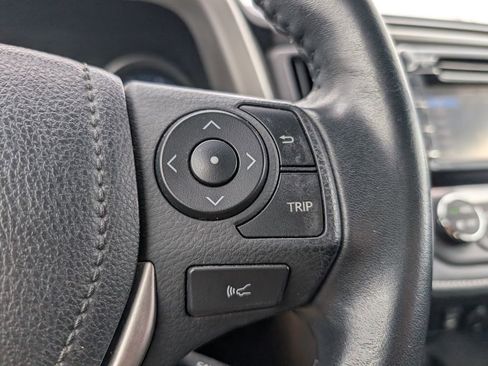 Used 2018 Toyota RAV4 XLE image 16