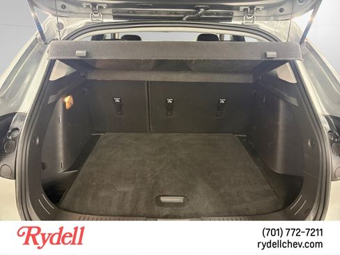 Used 2025 Chevrolet Trax LT w/ Driver Confidence Package FWD image 18