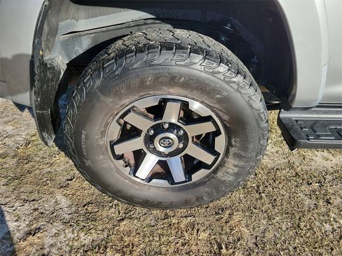 Used 2021 Toyota 4Runner TRD Off-Road image 7