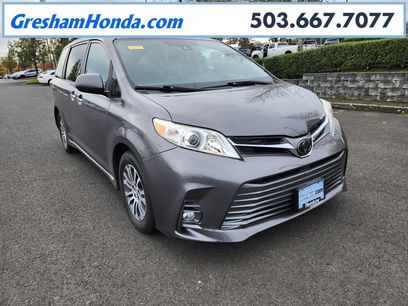 Used 2018 Toyota Sienna XLE