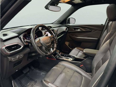 Used 2021 Chevrolet TrailBlazer RS w/ Sun and Liftgate Package FWD image 27