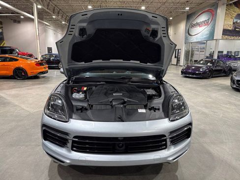 Used 2020 Porsche Cayenne image 18