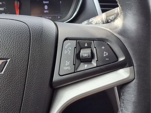 Certified 2019 Chevrolet Trax LT w/ LT Convenience Package FWD image 13