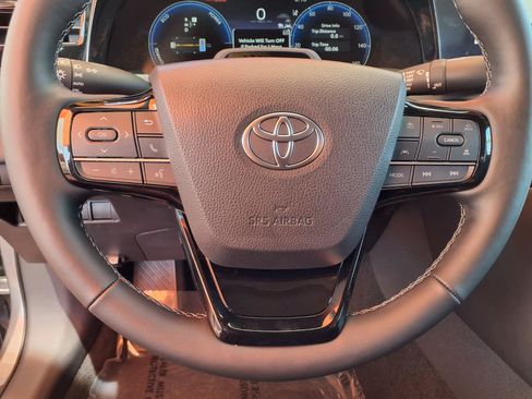 Used 2026 Toyota Mirai RWD image 20
