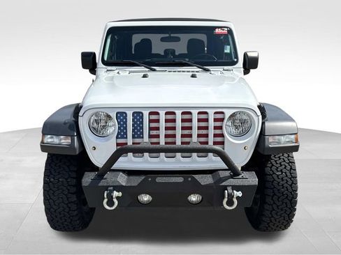 Used 2020 Jeep Gladiator Sport w/ Quick Order Package 24S image 2