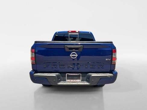 Certified 2022 Nissan Frontier SV w/ Technology Package RWD image 4