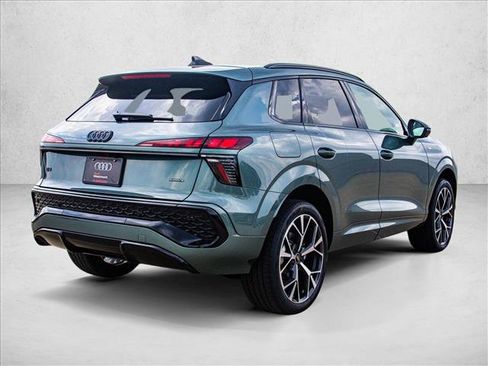 New 2026 Audi Q3 quattro 2.0T AWD/4WD image 5