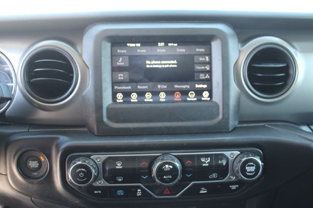 Used 2023 Jeep Wrangler Unlimited AWD/4WD image 23