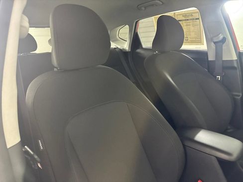 Used 2024 Hyundai Kona SEL w/ Convenience Package FWD image 30