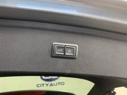 Used 2018 Audi Q5 Premium w/ Convenience Package image 37