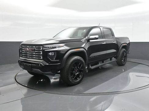Used 2025 GMC Canyon Denali w/ LPO, Denali Black Edition AWD/4WD image 3