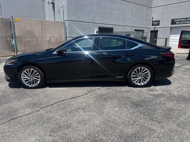 Used 2019 Lexus ES 300h FWD image 6